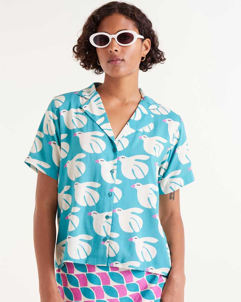 Doves Print Unisex Short Sleeved Shirt